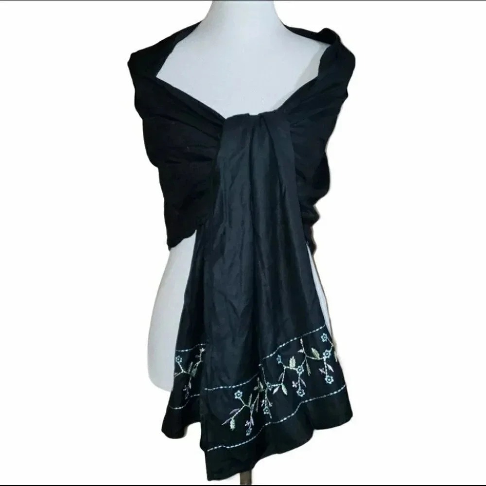 First Issue Scarf OS Black Embroidered Floral Viscose Wrap Shawl Liz Claiborne